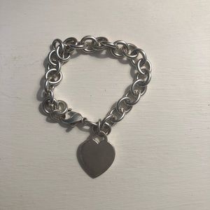 Tiffany & Co .925 Silver Heart Charm Bracelet 7”
